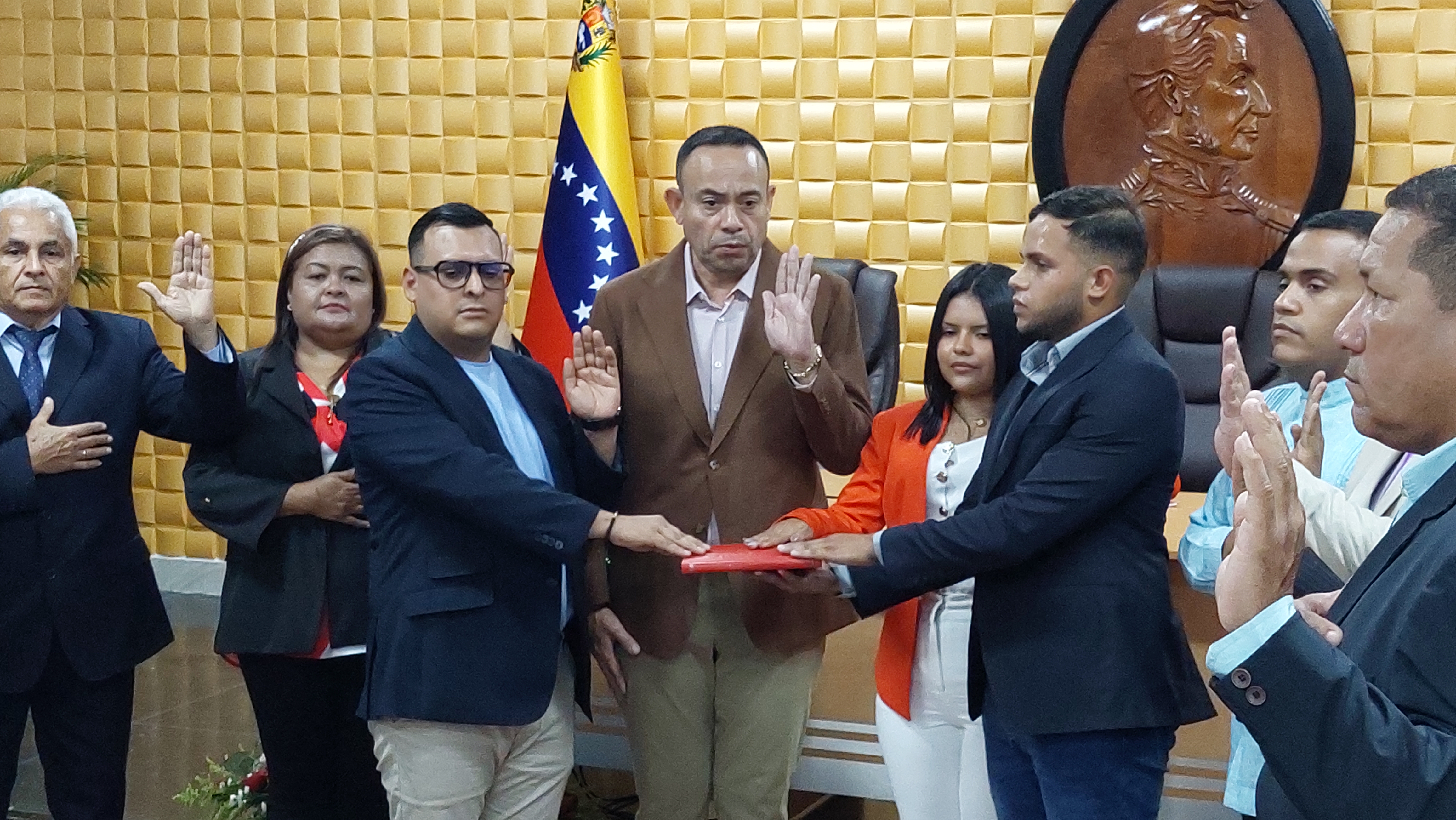 Legislador Luis Becerra fue elegido presidente del Consejo Legislativo del Estado Portuguesa 