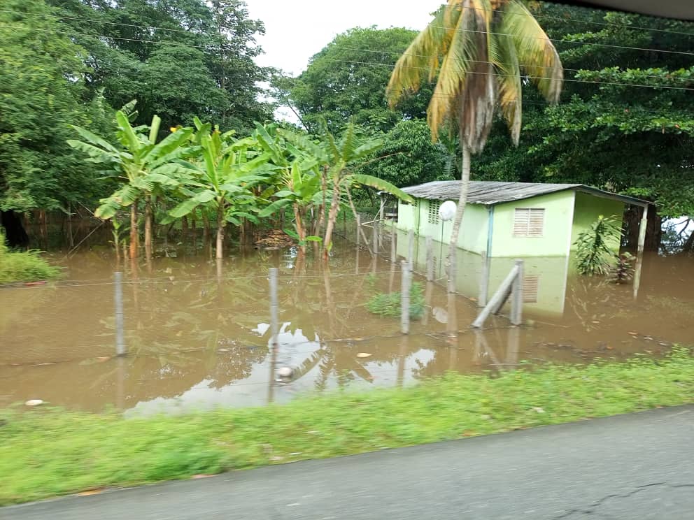 Habitantes de San Nicolás y Papelón piden atención gubernamental para reducir impacto de inundaciones 