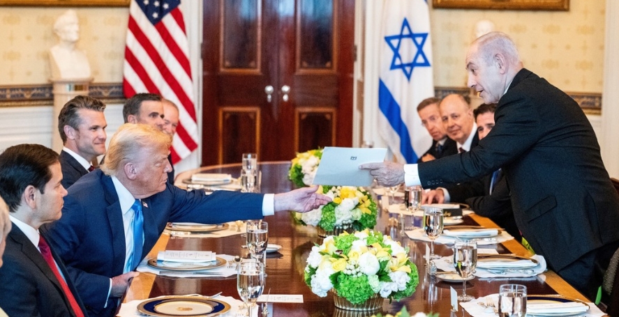 Jugando al hombre’: la diplomacia global en la era Trump se basa en la adulación