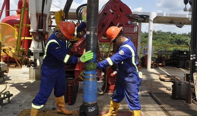 WSJ: Trump autoriza a Chevron a reanudar la producción de petróleo en Venezuela