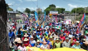 Primitivo Cedeño encabezó marcha campesina y advierte a EE. UU.: “No somos patio trasero de nadie”
