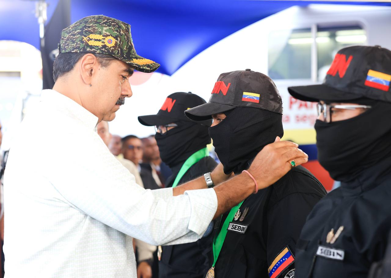 Maduro a funcionarios policiales: “O eres leal hoy o no eres leal nunca”