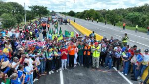 Restablecido el paso por el puente La Trinidad en Ospino