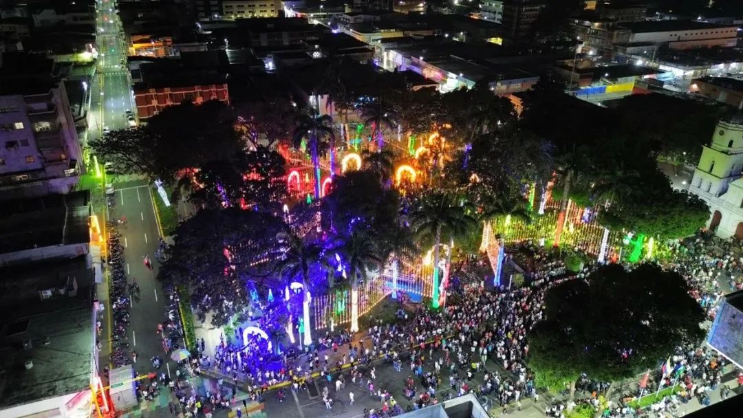 DESDE MI PODIUM Por Adalberto Pérez 29 de Nov.
