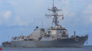 Trump desmiente un ataque sobre Venezuela tras informes de bombardeos sobre instalaciones militares