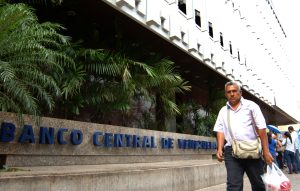 Venezuela recibe $200 millones por exportación de hidrocarburos