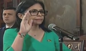 Delcy Rodríguez juró como presidenta de Venezuela: “Vengo con dolor por el secuestro de dos héroes que tenemos de rehenes en Estados Unidos”
