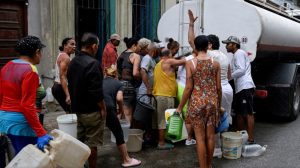 El petrolero ruso con 100.000 toneladas de combustible ya llegó a Cuba y espera descargar