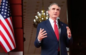 «Las oportunidades son más grandes que nunca”: Secretario Burgum anuncia inversiones estadounidenses en Venezuela