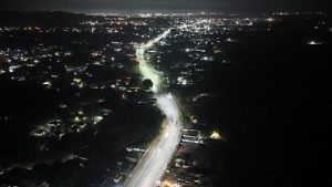 Alcaldía de Guanare instala nuevas luminarias LED en importantes avenidas de la ciudad.