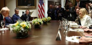 Donald Trump volvió a atacar al Papa y arremetió contra Georgia Meloni: “Creía que era valiente, pero me equivoqué”