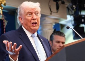 Al filo del ultimátum, Donald Trump aceptó un alto el fuego por dos semanas e Irán acordó reabrir el estrecho de Ormuz