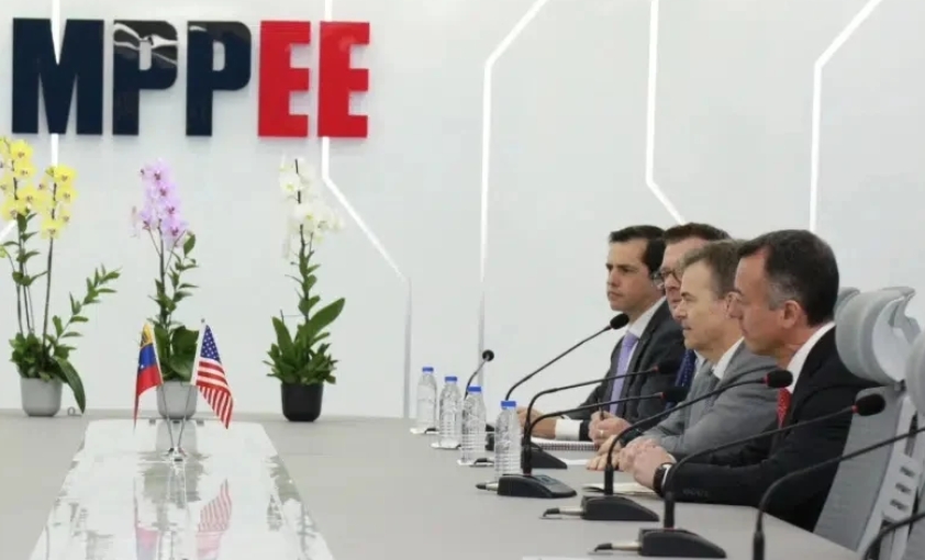 EE. UU. y autoridades interinas coordinan plan de tres fases para reconstruir el Sistema Eléctrico tras masivas fluctuaciones nacionales